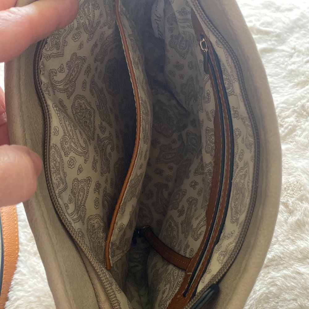 Simply Noelle Shoulder Bag - Picture 6 of 9